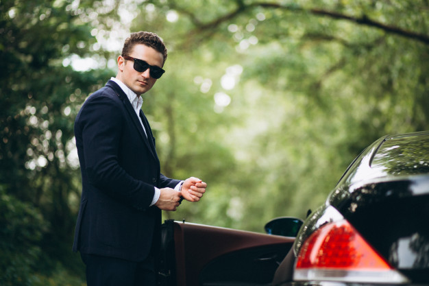 chauffeur driven car hire service